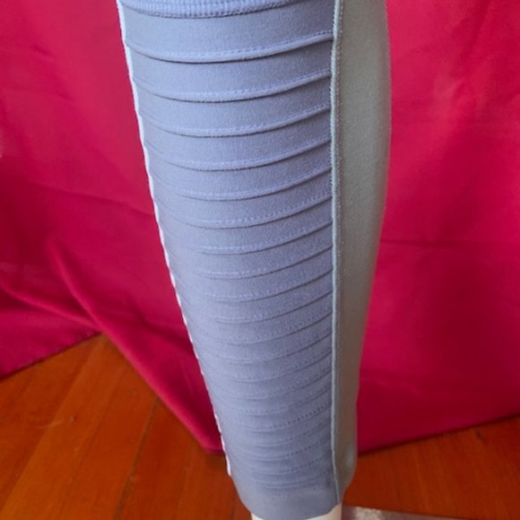 Lavender  RIBBED MPG Workout Leggings - Picture 4 of 15